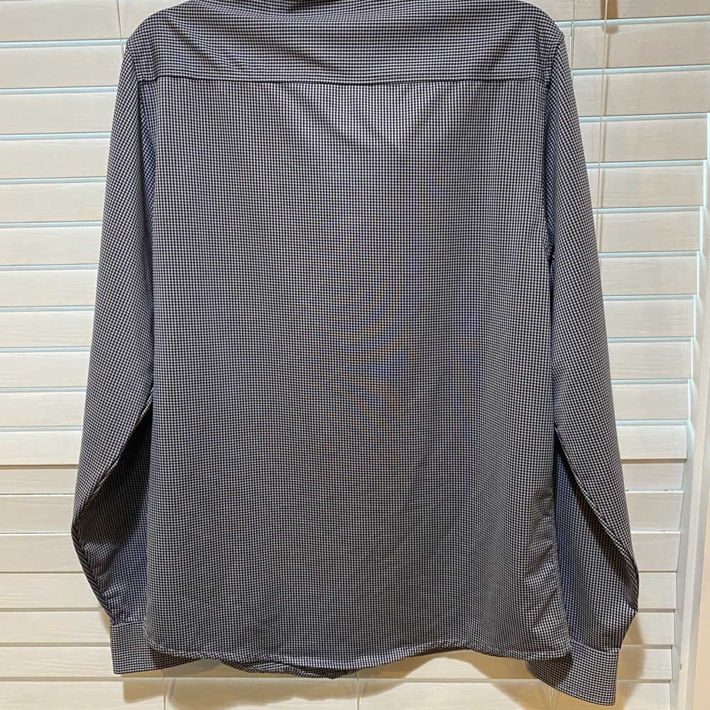 Travis Mathew Button Up - Size L - image 5
